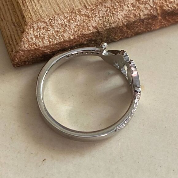 Kissing Cats Stainless Steel CZ Ring Sizes 6,7 - Picture 5 of 8